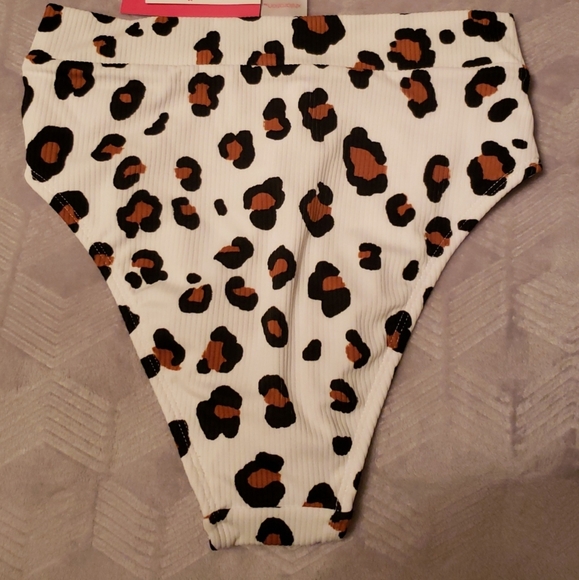 Cheeta Print Bottoms - Picture 2 of 3